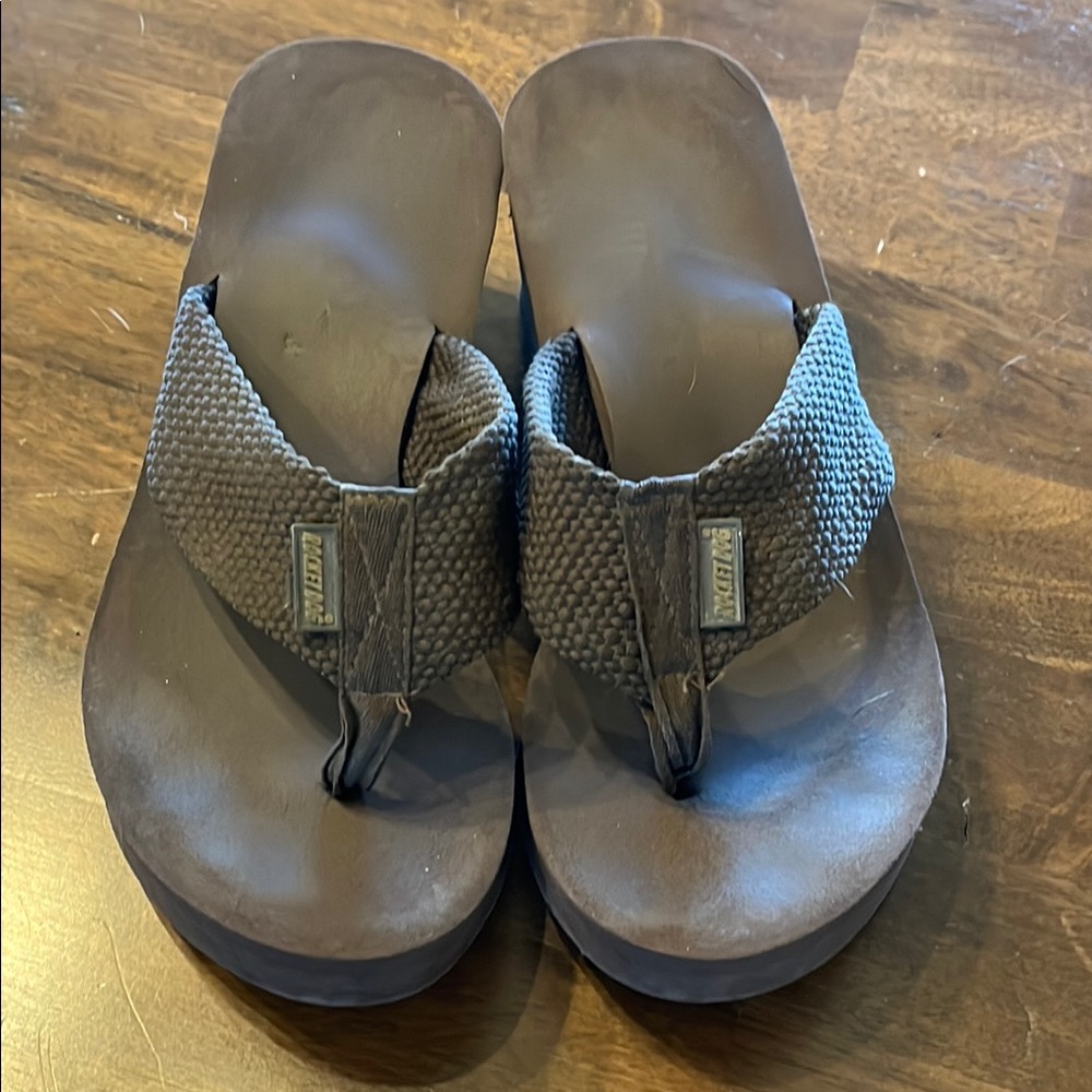 Rocket Dog Brown Sandals Comfort Thong Style
